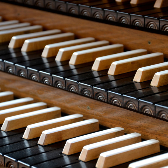 organ 4355592 1920